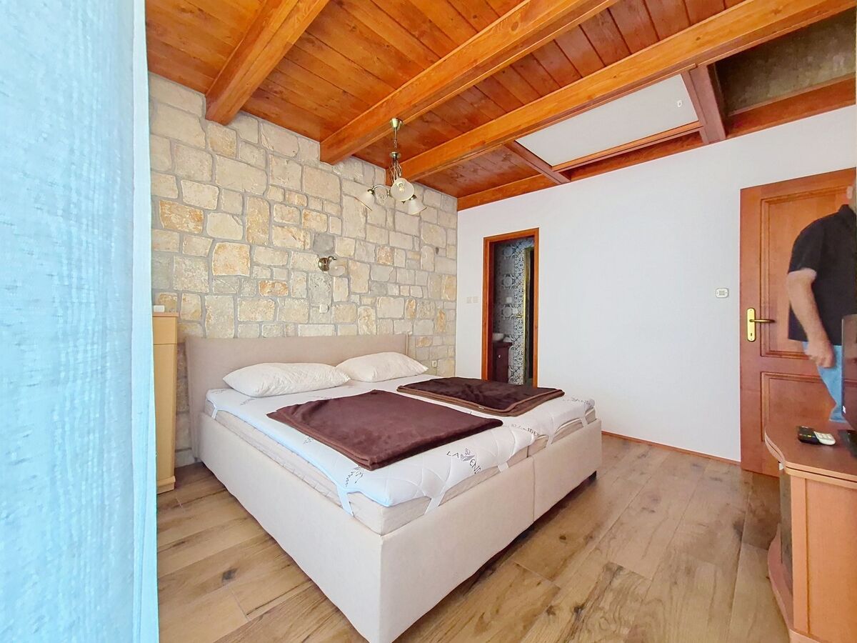 Castel Venier, maison avec piscine privée à Ražanac - Photo 18