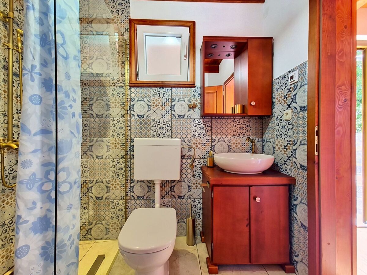 Castel Venier, maison avec piscine privée à Ražanac - Photo 21