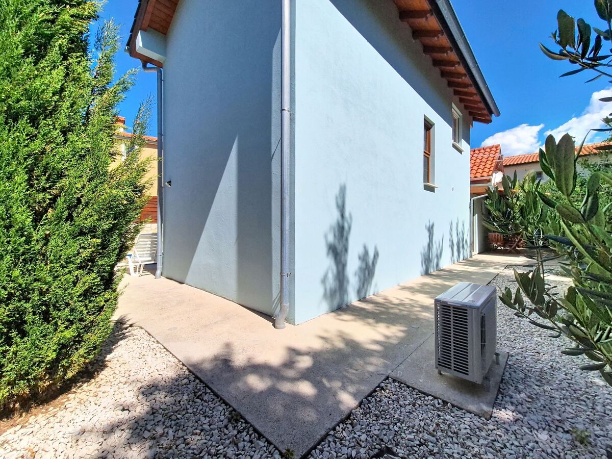 Castel Venier, maison avec piscine privée à Ražanac - Photo 30