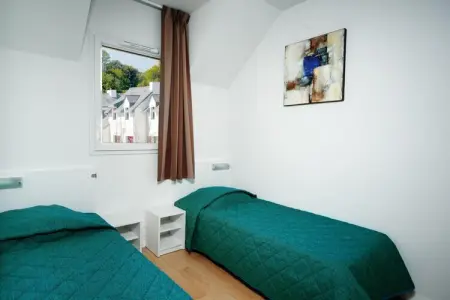 Gîte 2 pièces à Quéven, piscine chauffée couverte : photo 2