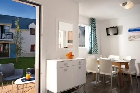 Gîte 8 personnes avec piscine chauffée à Quéven : photo 4