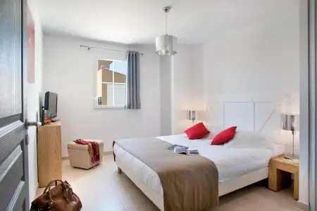 Location villa à Saint Saturnin lès Apt, Villa du Luberon avec piscine privée pour 8