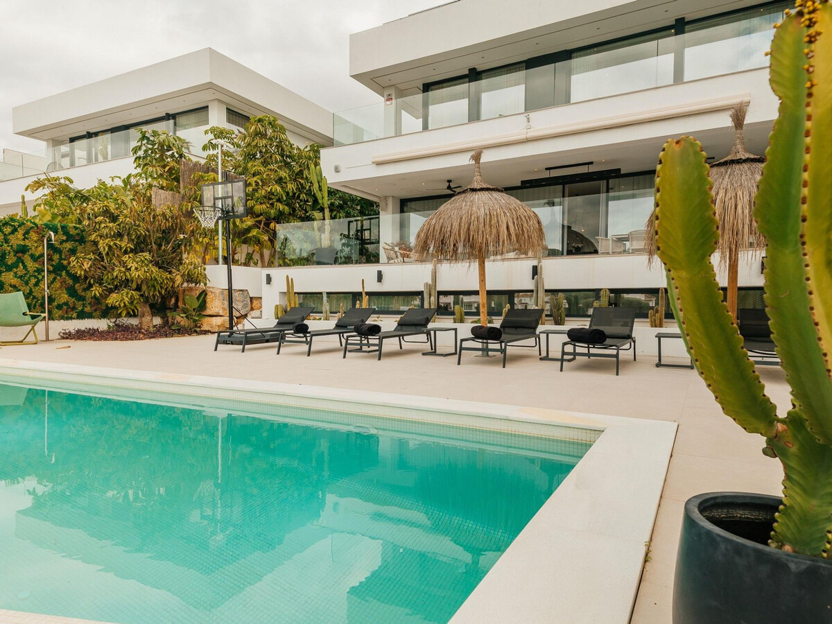 Villa moderne Marbella, piscine chauffée, vue panoramique mer - Photo 2
