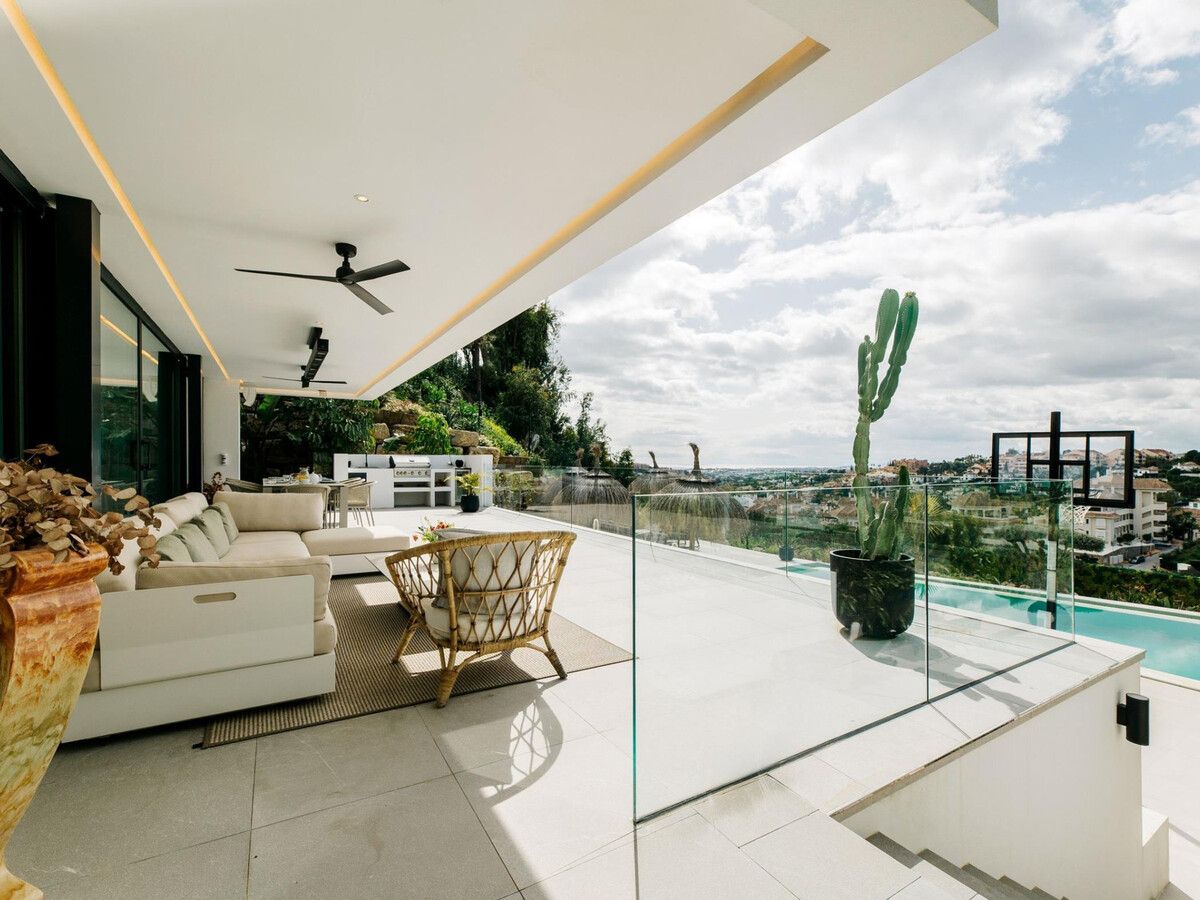 Villa moderne Marbella, piscine chauffée, vue panoramique mer - Photo 6