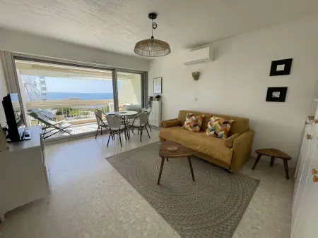 Appartement 2 pièces vue mer panoramique, 80 m de plage : photo 2