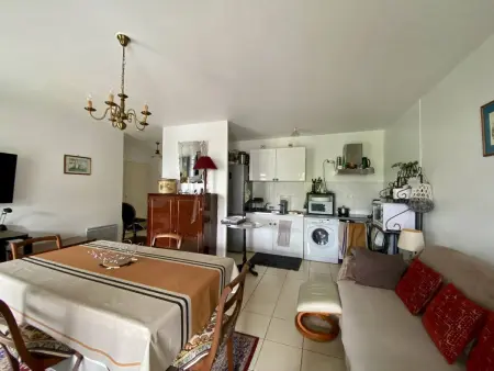 Appartement 2 pers. avec grande terrasse à Cambo-les-Bains : photo 5
