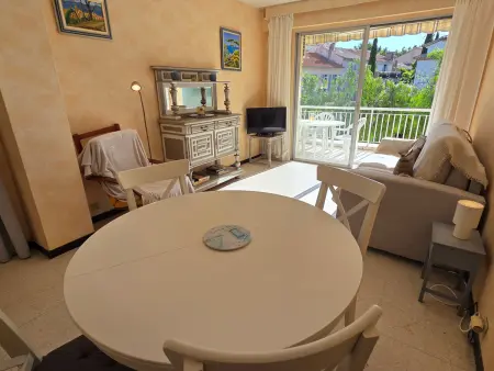 Appartement 2 pièces climatisé, terrasse vue mer à Sainte-Maxime : photo 11