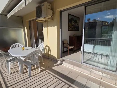 Appartement 2 pièces climatisé, terrasse vue mer à Sainte-Maxime : photo 22