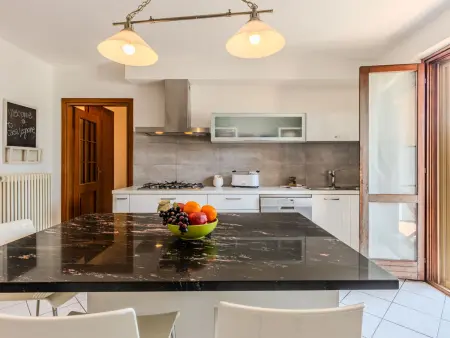Maison Legnone, 4 chambres avec terrasse et vue lac : photo 10