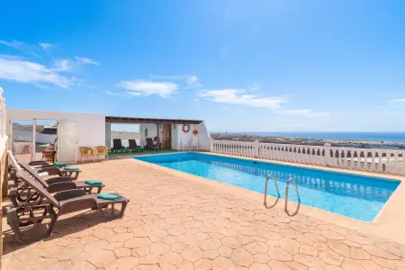 Studio moderne à Güime avec piscine partagée et entrée privée : photo 6