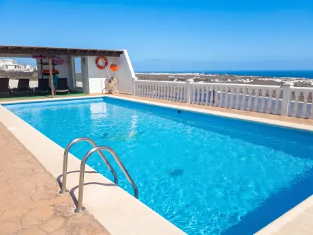 Studio moderne à Güime avec piscine partagée et entrée privée : photo 8