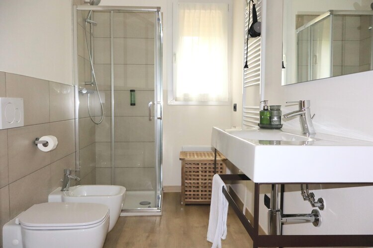 Appartement 4 personnes avec loggia au lac d'Iseo - Photo 14