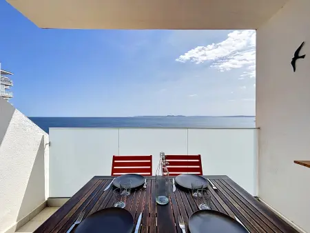 Appartement 44 m² terrasse à Roses, 2 min de la plage : photo 1
