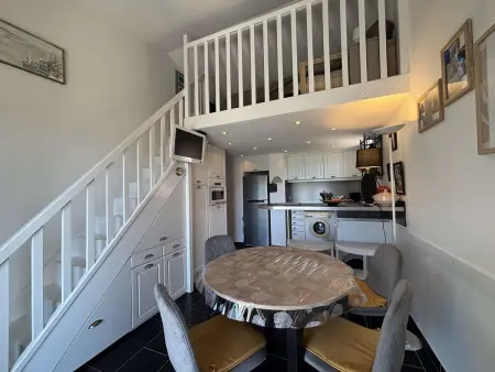 Appartement vue mer climatisé - Plage à pied : photo 8