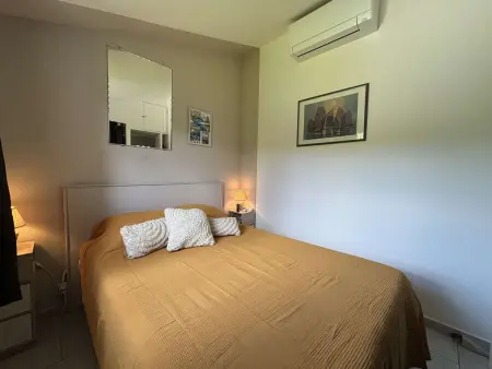 Appartement vue mer climatisé - Plage à pied : photo 14