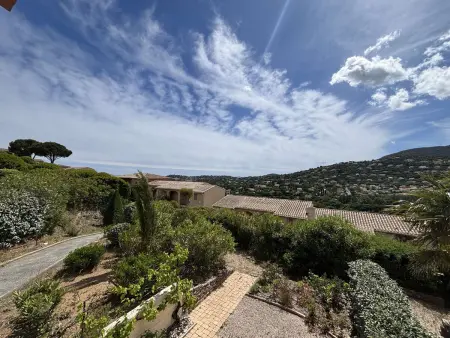 Appartement vue mer climatisé - Plage à pied : photo 26