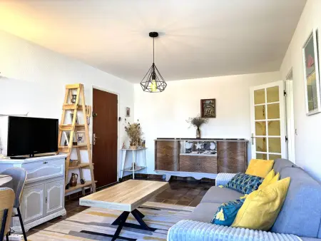 T2 avec terrasse et parking privé à Hyères : photo 3