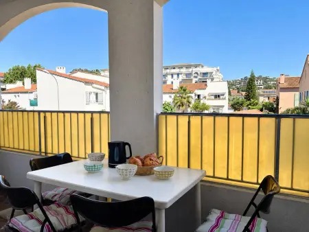T2 avec terrasse et parking privé à Hyères : photo 5