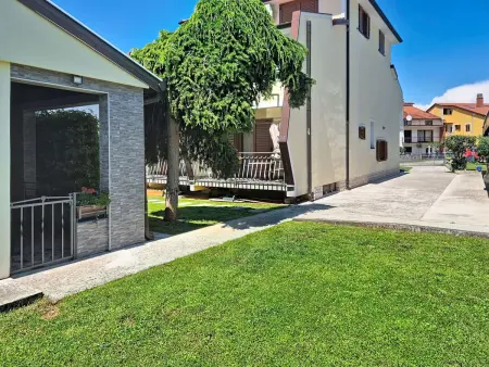 Bungalow Srećko avec terrasse couverte à Umag : photo 7