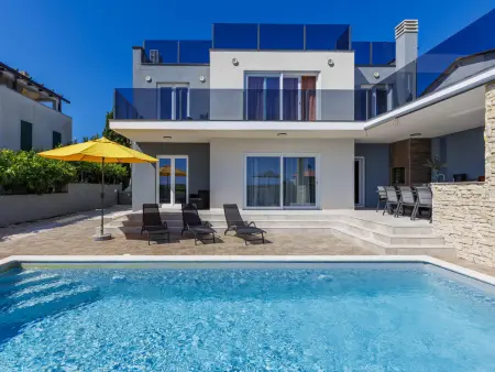 Villa Serenissima, 5 chambres avec piscine près de Medulin : photo 2