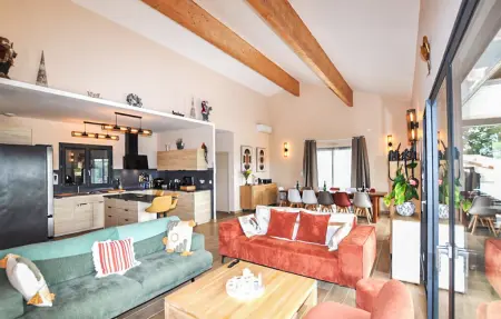 Maison 6 chambres avec piscine et jacuzzi à Sonnac : photo 4
