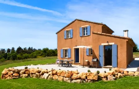 Maison provençale 70 m² avec terrasse et jardin à Saint-Trinit : photo 1