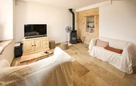 Maison provençale 70 m² avec terrasse et jardin à Saint-Trinit : photo 6