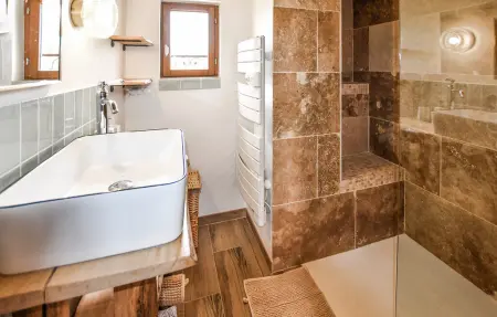Maison provençale 70 m² avec terrasse et jardin à Saint-Trinit : photo 14