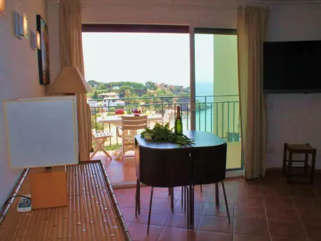 Studio vue mer 8ème étage - 20 m plage Fosca : photo 5