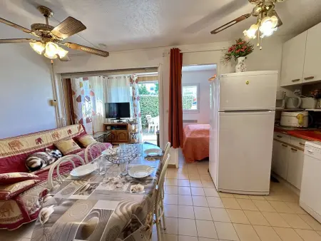 Appartement rez-de-jardin terrasse et parking à Cap d'Agde : photo 12