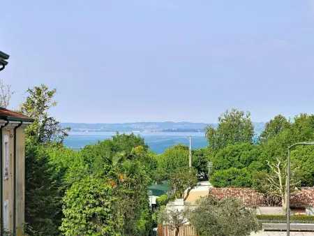 Paiari – Appartement 70 m² vue lac à Lazise : photo 2
