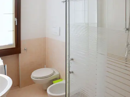 Paiari – Appartement 70 m² vue lac à Lazise : photo 22
