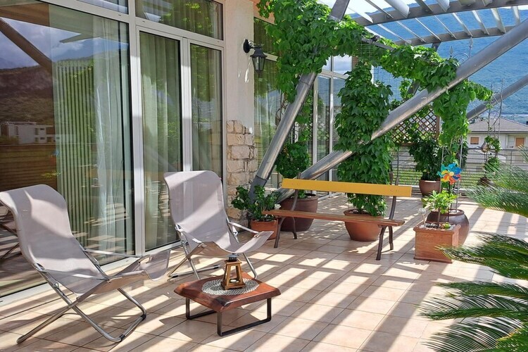 Penthouse avec terrasse 70 m² face sud à Arco - Photo 7