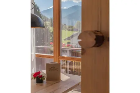 Appartement moderne Luttach, balcon vue montagnes : photo 14