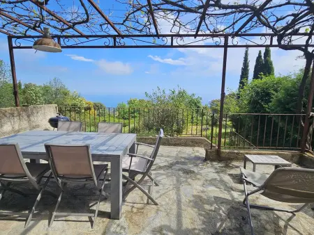 Location villa à Sari Solenzara, Maison vue mer, animaux OK - 6 pers.