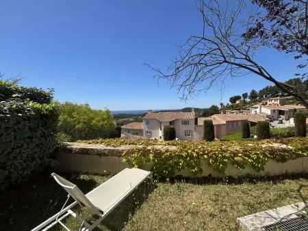 Appartement climatisé Golf & Piscine à Saint-Cyr-sur-Mer : photo 2