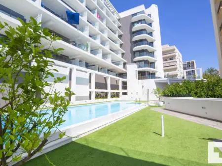 Appartement 4 pers. au cœur de Calp, 50m de la plage : photo 1