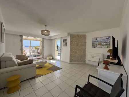 Appartement T3 avec toit-terrasse 120 m² - Cavalaire : photo 7