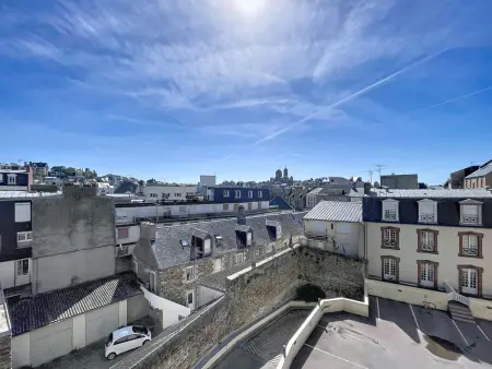Studio rénové 50 m de la plage, parking sécurisé : photo 12