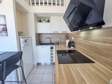 Studio mezzanine 4 pers. avec terrasse - Cap d'Agde : photo 8