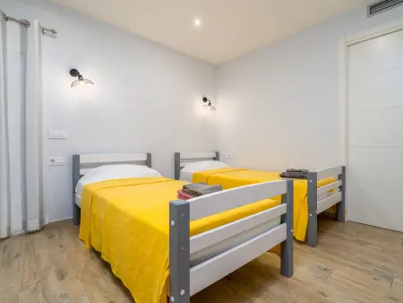 Appartement 4 pers., 2 chambres, clim - Roses : photo 7