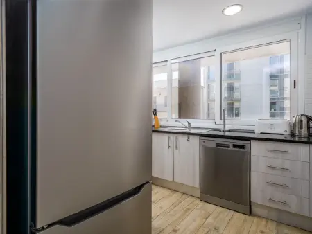 Appartement 4 pers., 2 chambres, clim - Roses : photo 15