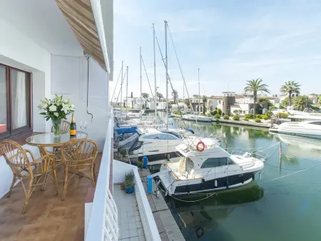 Studio face au canal avec balcon - Empuriabrava : photo 3