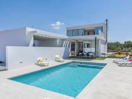 Villa avec piscine privée 8x4 m à Puigderrós, 6 personnes : photo 1