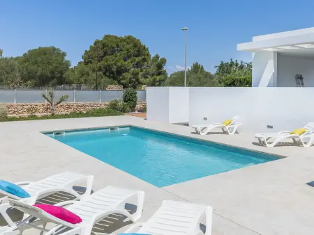Villa avec piscine privée 8x4 m à Puigderrós, 6 personnes : photo 3