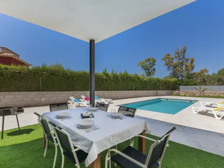 Villa avec piscine privée 8x4 m à Puigderrós, 6 personnes : photo 5
