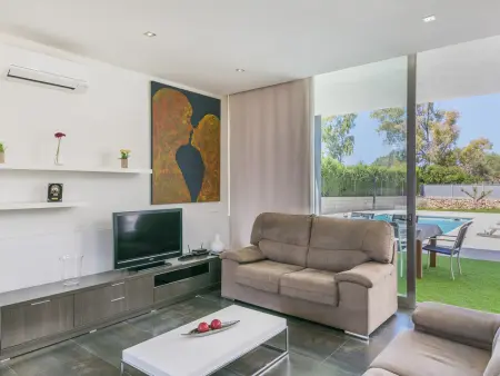 Villa avec piscine privée 8x4 m à Puigderrós, 6 personnes : photo 8