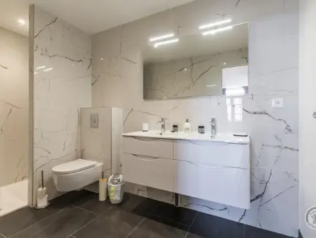Maison rénovée face au port de Diélette - 6 pers. : photo 6