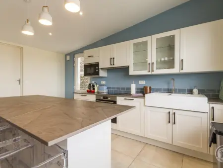 Maison rénovée face au port de Diélette - 6 pers. : photo 11