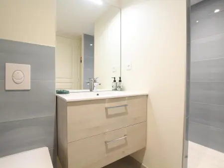 Maison rénovée face au port de Diélette - 6 pers. : photo 13